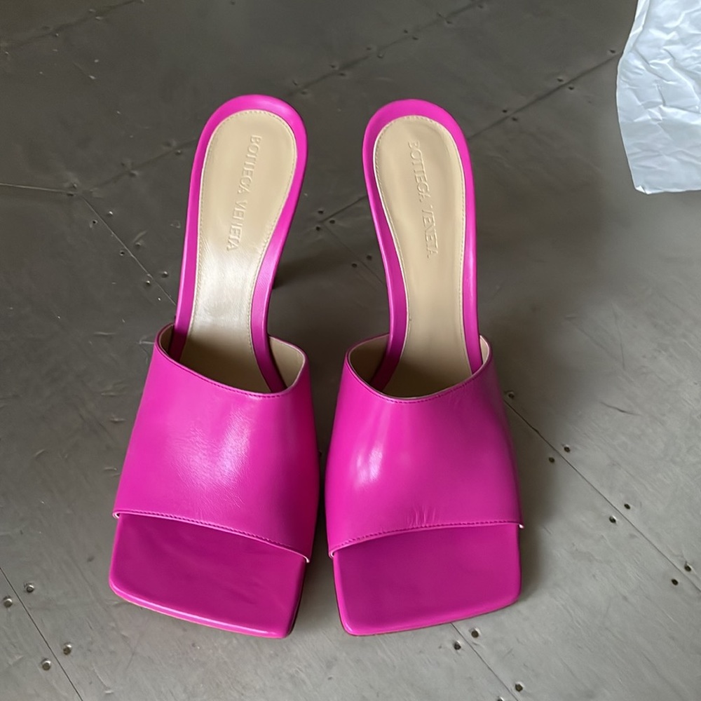 Bottega veneta pink leather nappa hollyhock pink sandal lounge sz 39 - Picture 3 of 9